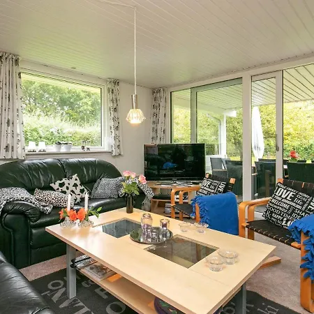 Casa vacanze Three-bedroom In 12 *